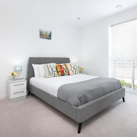 Skyvillion - Olympic View London Stratford Apartment Eksteriør billede