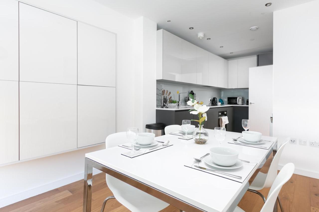 Skyvillion - Olympic View London Stratford Apartment Eksteriør billede